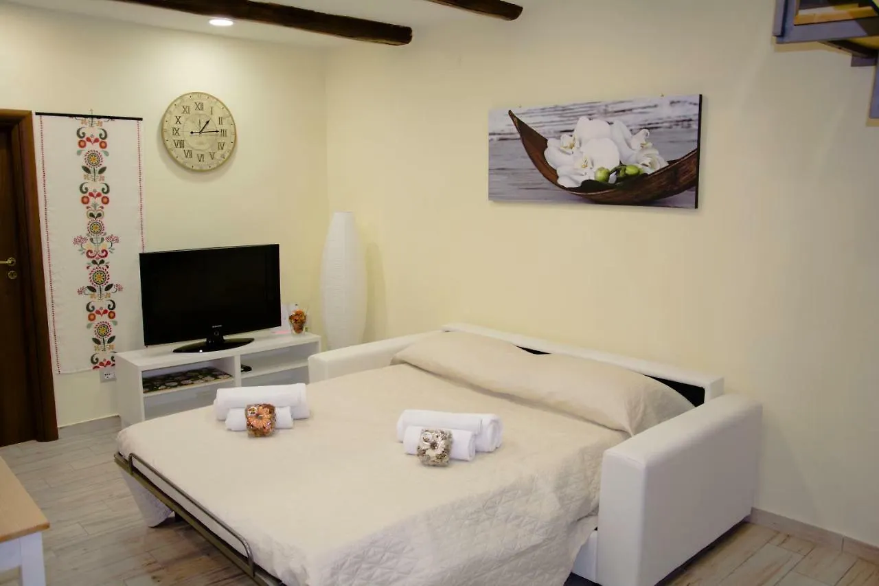 Gerry'S House Apartment Naples Italy